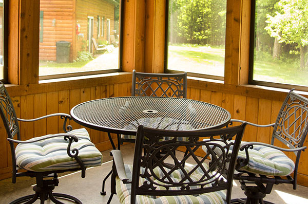 cabin-18-screen-porch